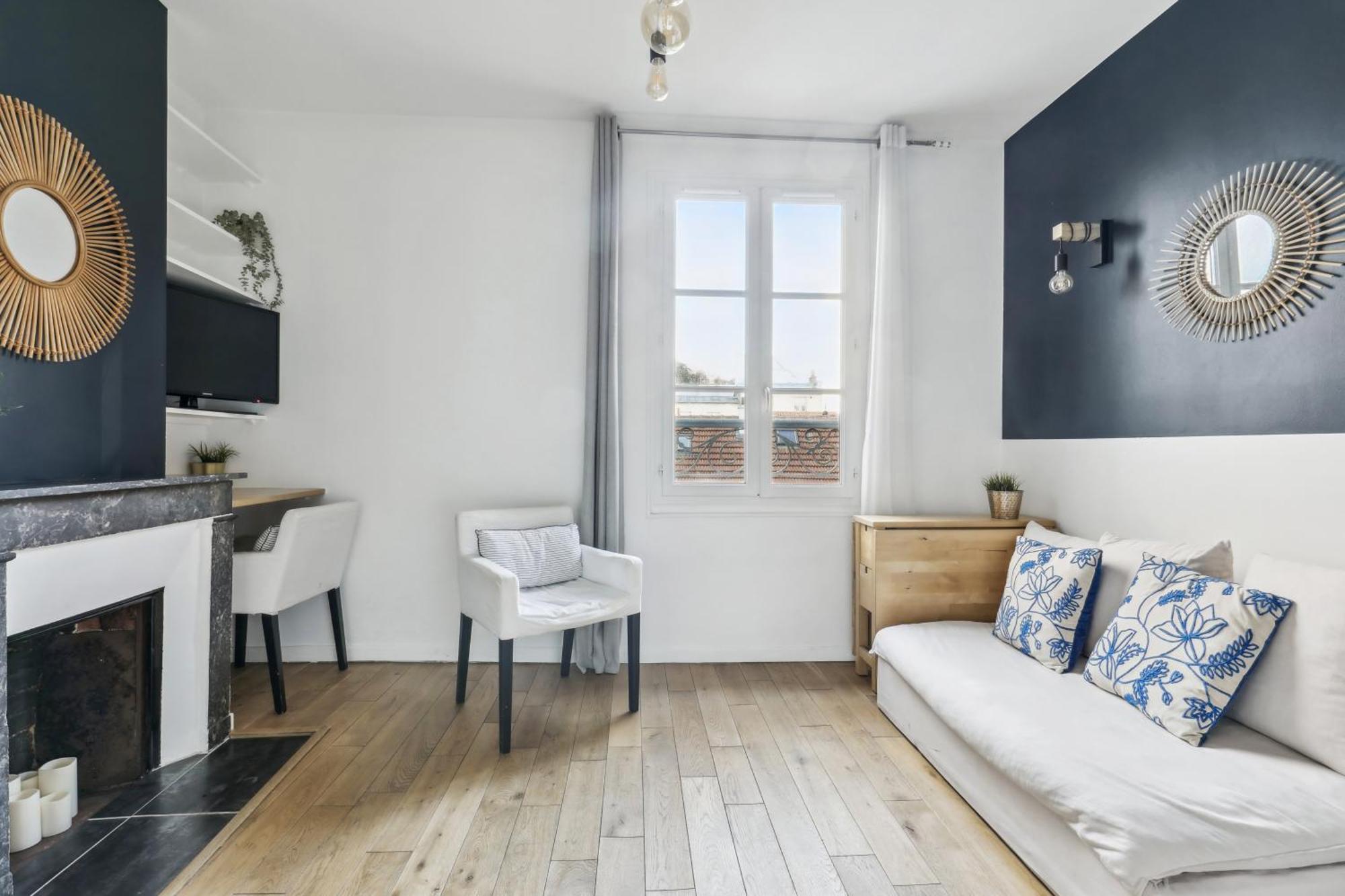 Apartment Charming Floor Near Montmartre *