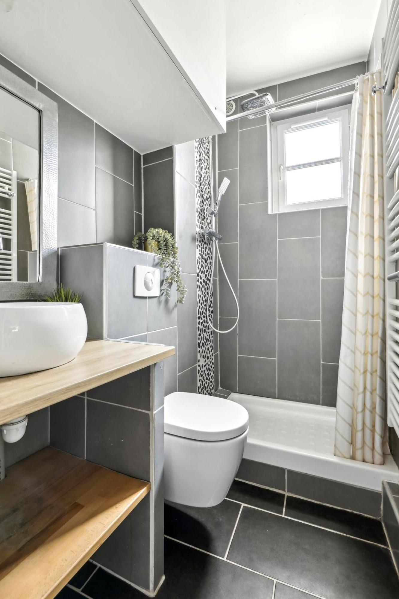 Apartment Charming Floor Near Montmartre Paris